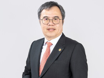 傑出校友柯經一