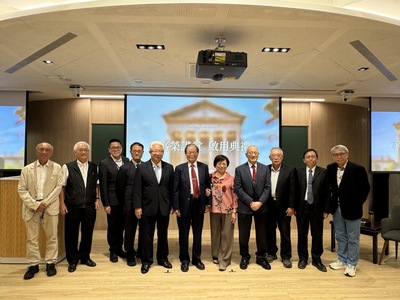 校友出席富榮講堂啟用典禮並合影圖片