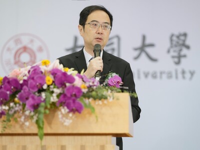 電機系洪世鴻獲傑出校友圖片