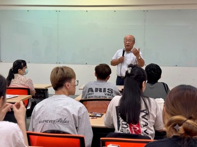 吳志富副校長鼓勵同學語文和跨領域的重要圖片