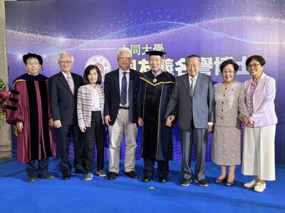 周友義(右四)與台達電創辦人鄭崇華(右三)交情深厚圖片